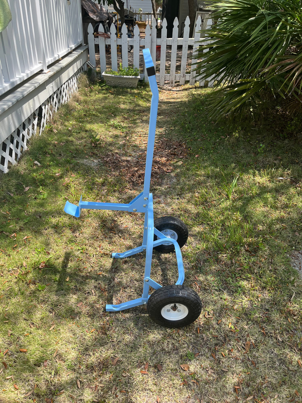 Bucket Lugger – No-Spill 5-Gallon Bucket Hand Truck | Carries Level on Any Terrain