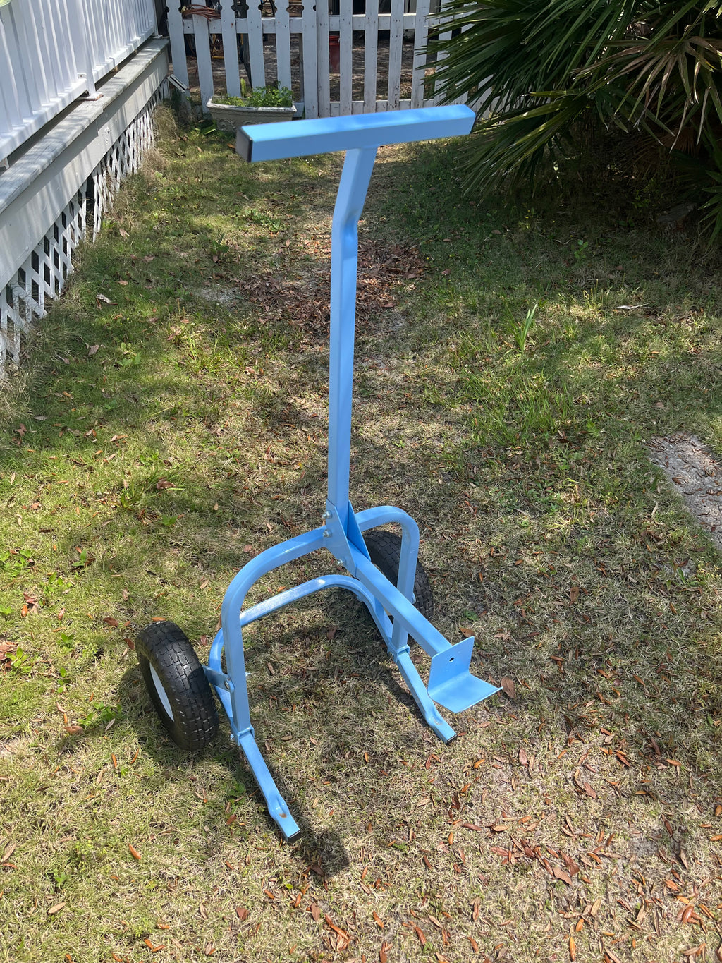 Bucket Lugger – No-Spill 5-Gallon Bucket Hand Truck | Carries Level on Any Terrain